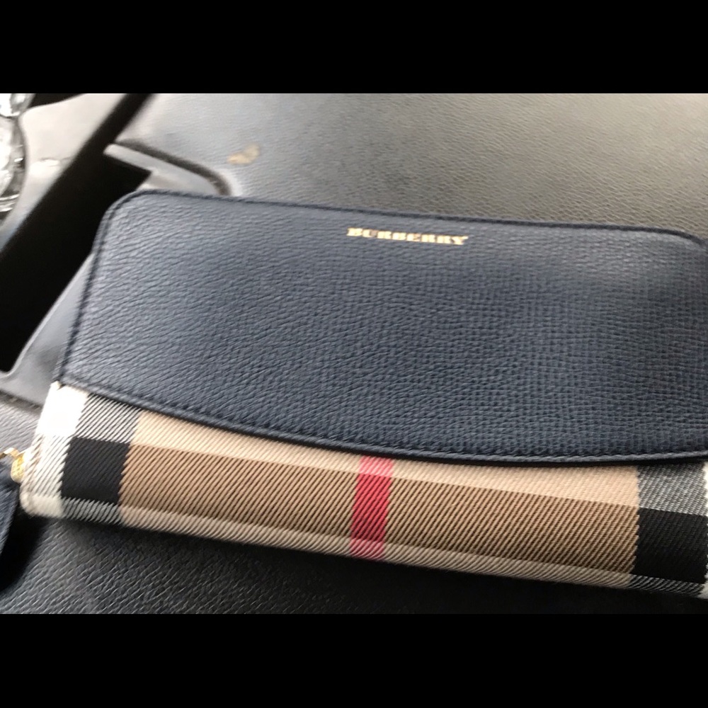Burberry wallet